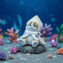 Load image into Gallery viewer, Sitting Aquarium Cats Blind Box Mini Figure | One Random
